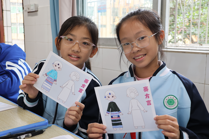 副校长张引带领教学团队来漫画18
开展听课活动