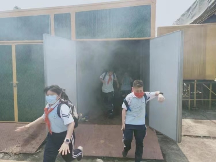 缅怀先烈，弘扬爱国精神――漫画18
2023年春季研学旅行