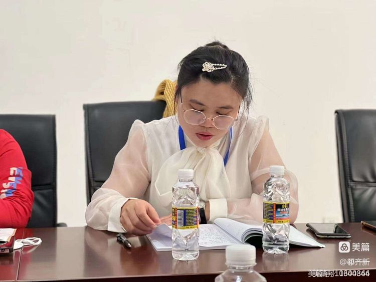 集思广益提实效 同课异构绽光彩――记漫画18
语文送教教研活动