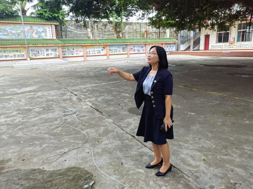 漫画18
 部署防范超强台风“摩羯”工作