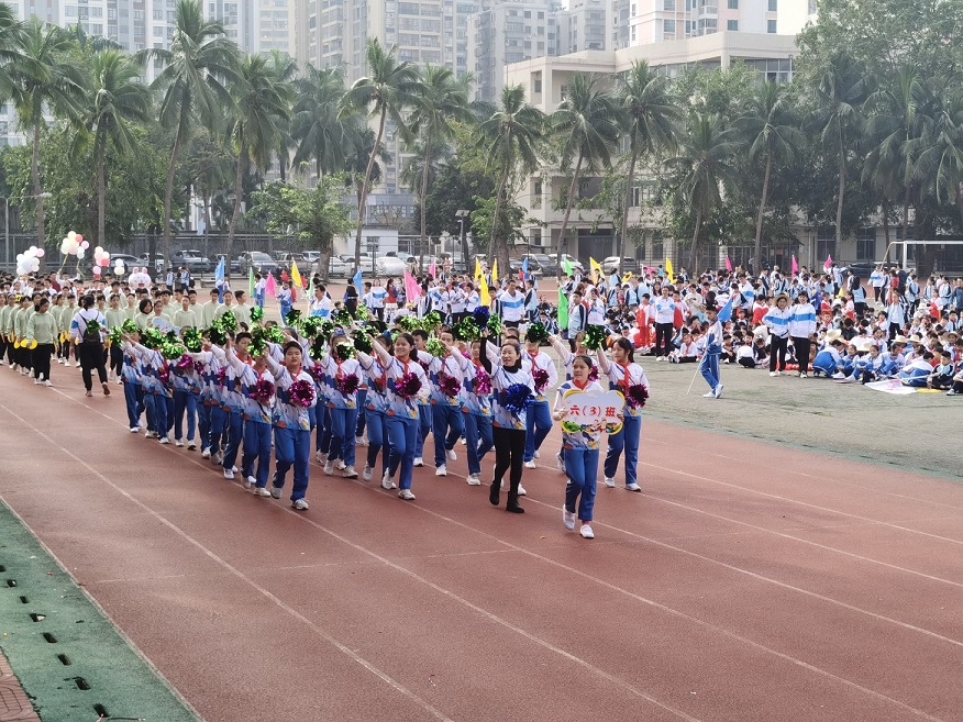 趣味运动我快乐，健体强国我能行――漫画18
实验小学第二届体育艺术节