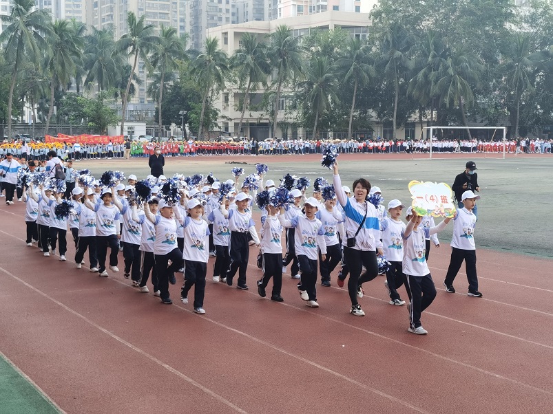 趣味运动我快乐，健体强国我能行――漫画18
实验小学第二届体育艺术节