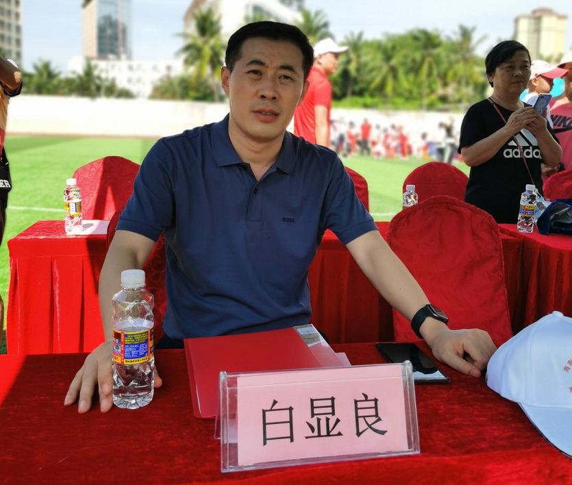 漫画18
党委委员、副校长白显良出席漫画18
35周年校庆暨科技节开幕式