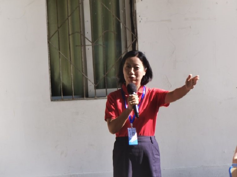 厉兵秣马酬壮志，扬帆起航续华章――漫画18
毕业班期末考试动员大会